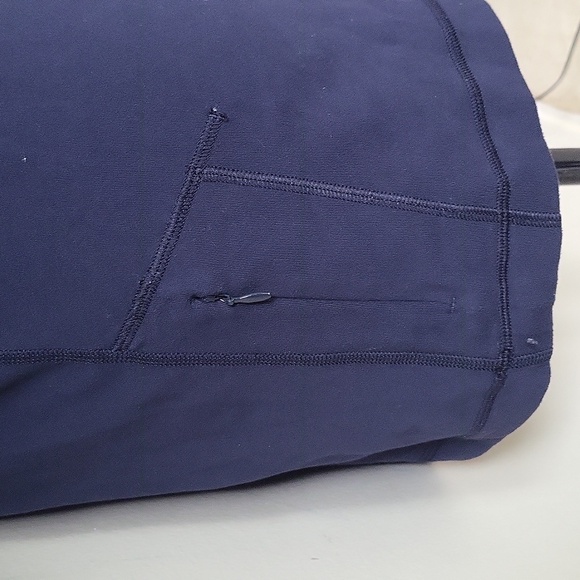 LULULEMON | Men's Navy Neon Green Half-Zip Large Long Sleeve Tee - Picture 9 of 13